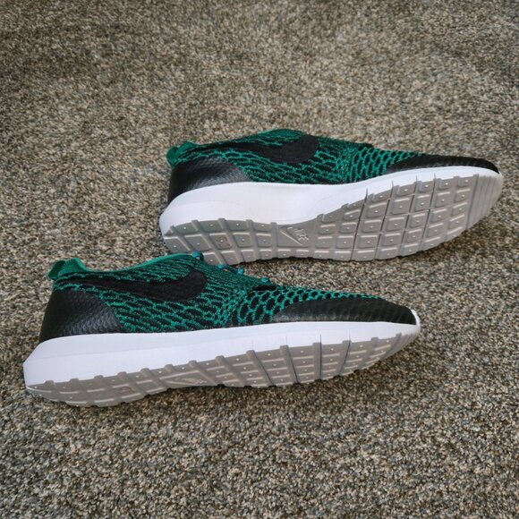 WINTER SALE! NWOT Nike Roshe Flyknit SE Lucid Green/Black/White Men Size 10.5 - Picture 5 of 5